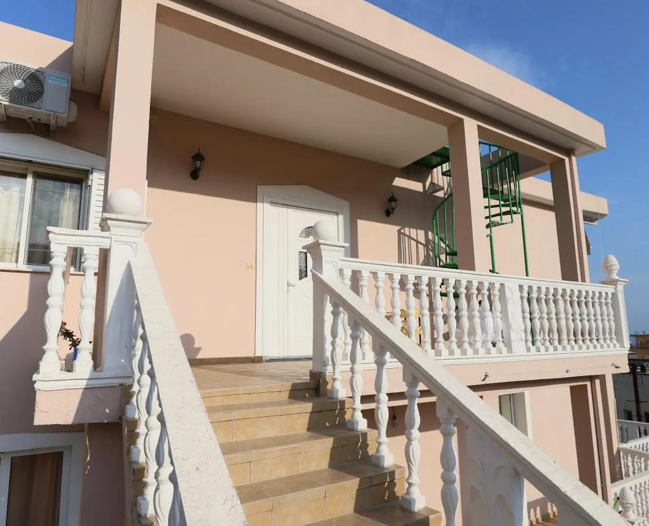Villa Mato Saranda Arnavutluk